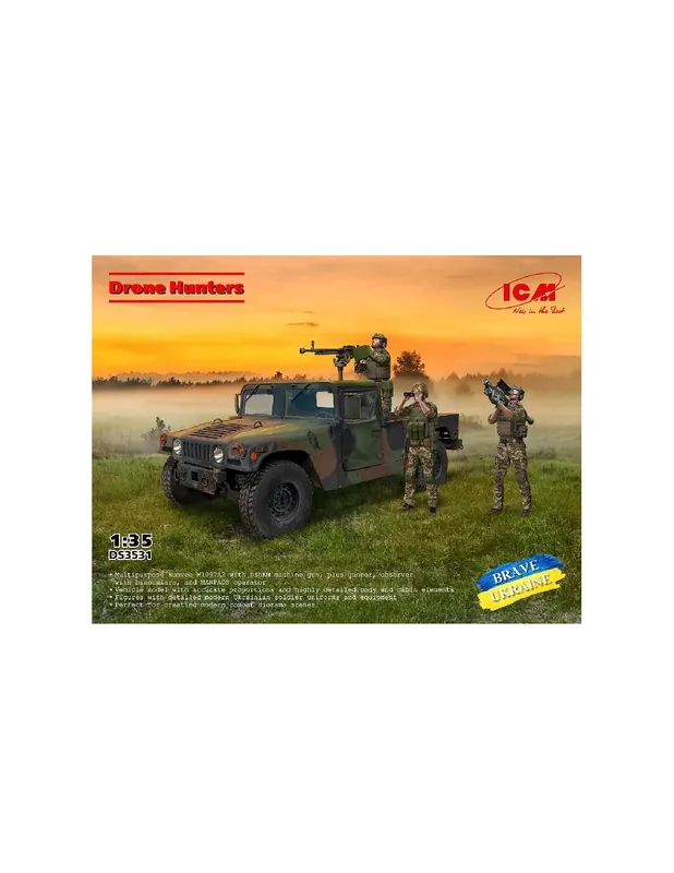 ICM DS3531Ukrainian Drone Hunters Humvee M1097A2 with DShKM machine gun, gunner, observer and MANPADS operator Plată sigură