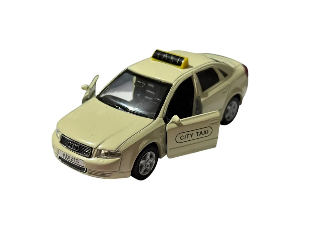 Livrare rapidă Audi A4 (B6) Limousine Crem 2001 Taxi