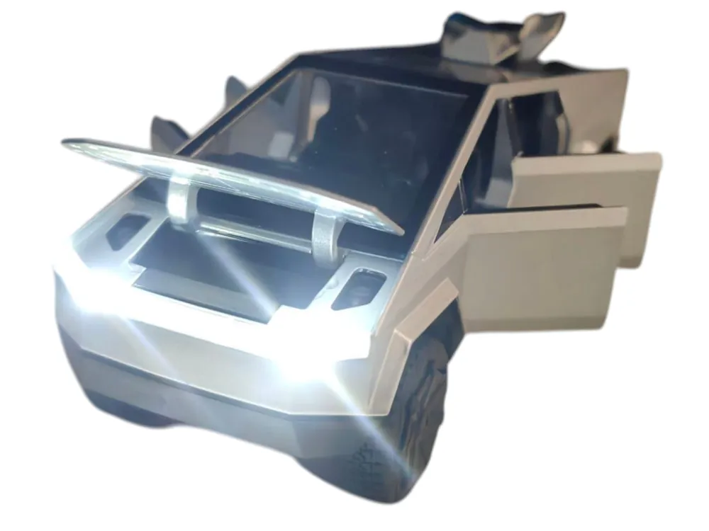 Tesla Cybertruck 2022 Silver (replica) cu led-uri si sunete + Atv Tesla scala 1/32 Cel mai bun preț