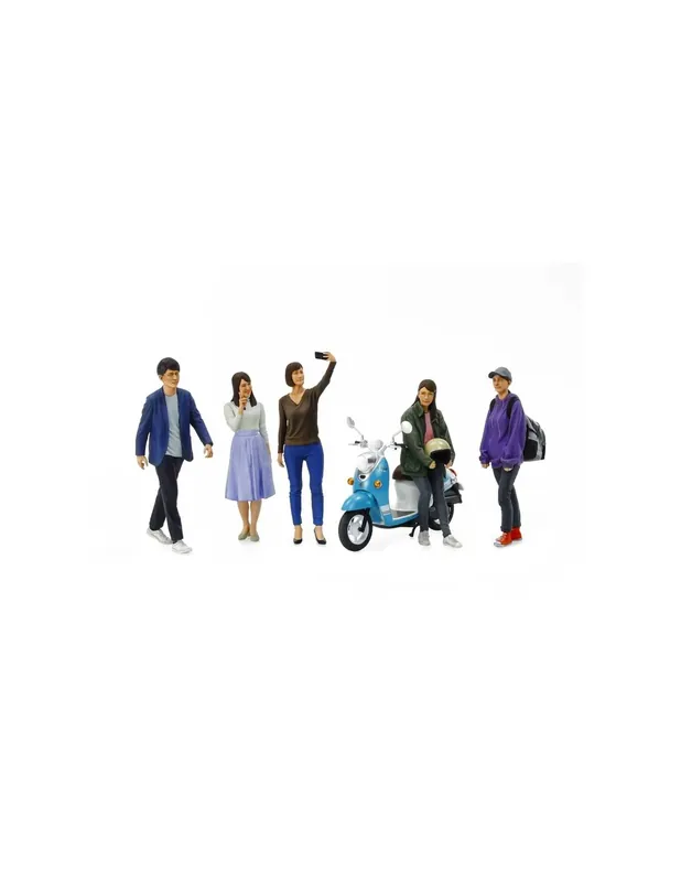 Macheta Statica de Asamblat Tamiya 1/24 Campus friends set Doar azi