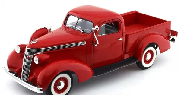 Super ofertă Macheta auto Studebaker Coupe Express Pick Up red 1937, 1 18 Lucky Diecast
