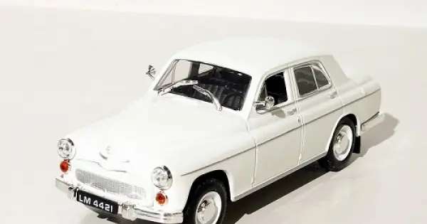 Macheta auto Warszawa 203-223, 1 43 Deagostini/IST Reducere de preț